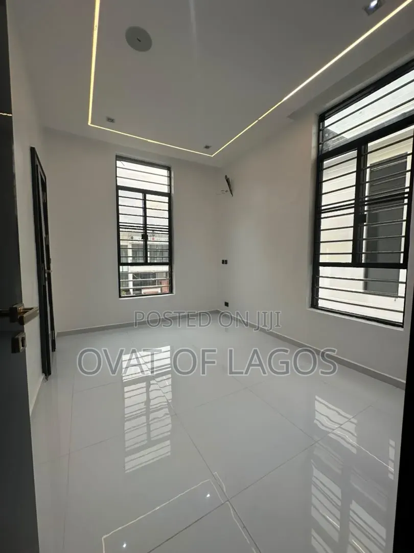 5bdrm Duplex in Orchid, Lekki Expressway for sale in Lekki Expressway