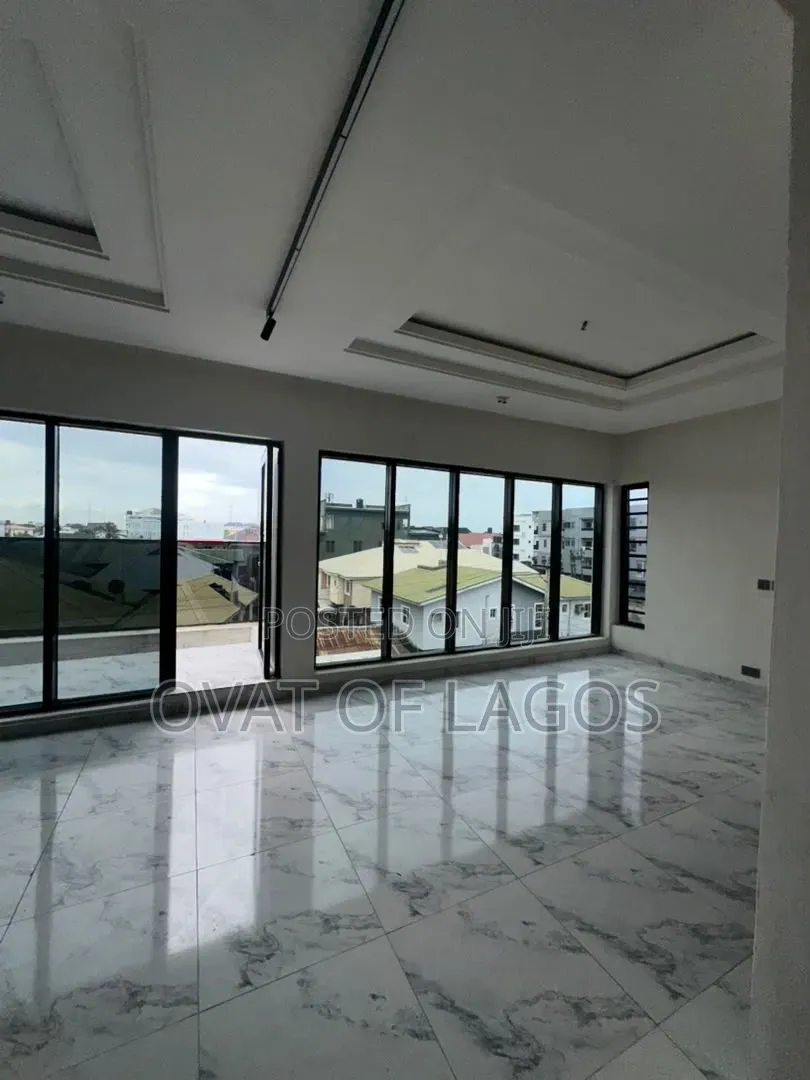 5bdrm Duplex in Orchid, Lekki Expressway for sale in Lekki Expressway