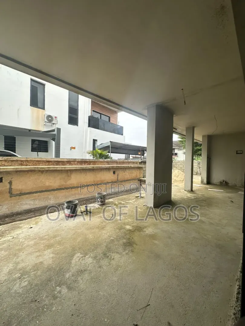 6bdrm Duplex in Pinnock, Osapa london for sale in Osapa london