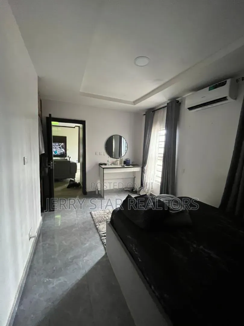 3bdrm Penthouse in Westend Estate, Ikota for sale in Ikota