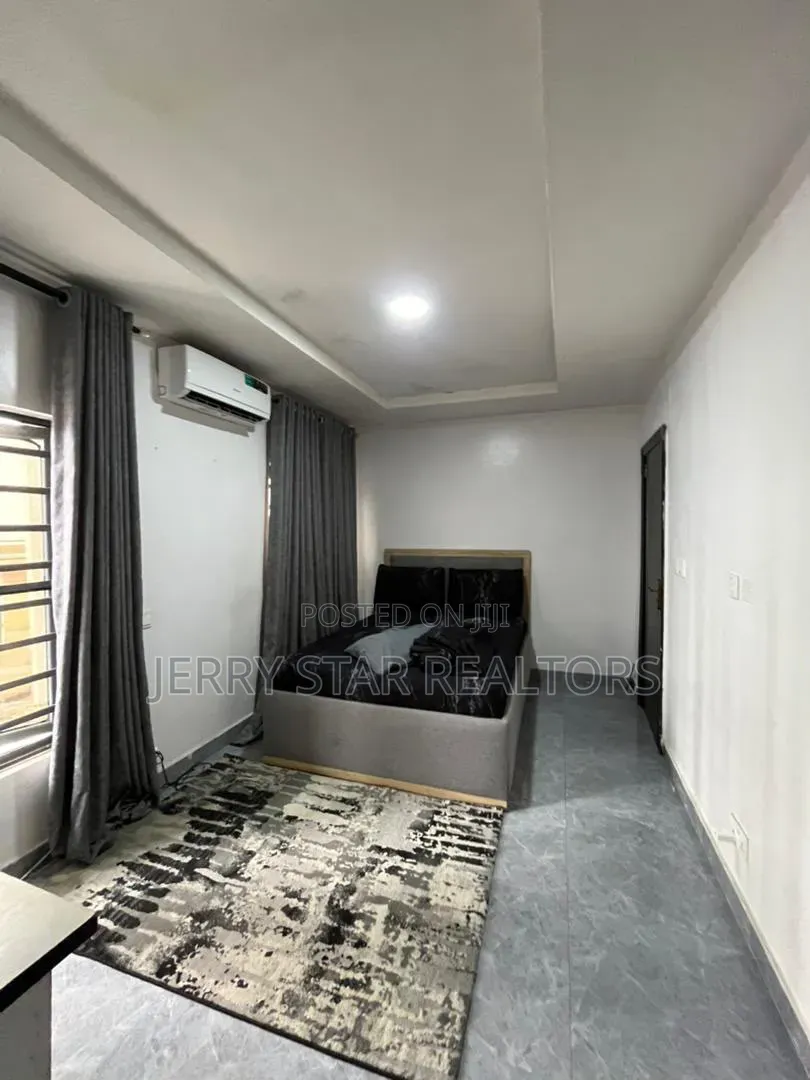 3bdrm Penthouse in Westend Estate, Ikota for sale in Ikota