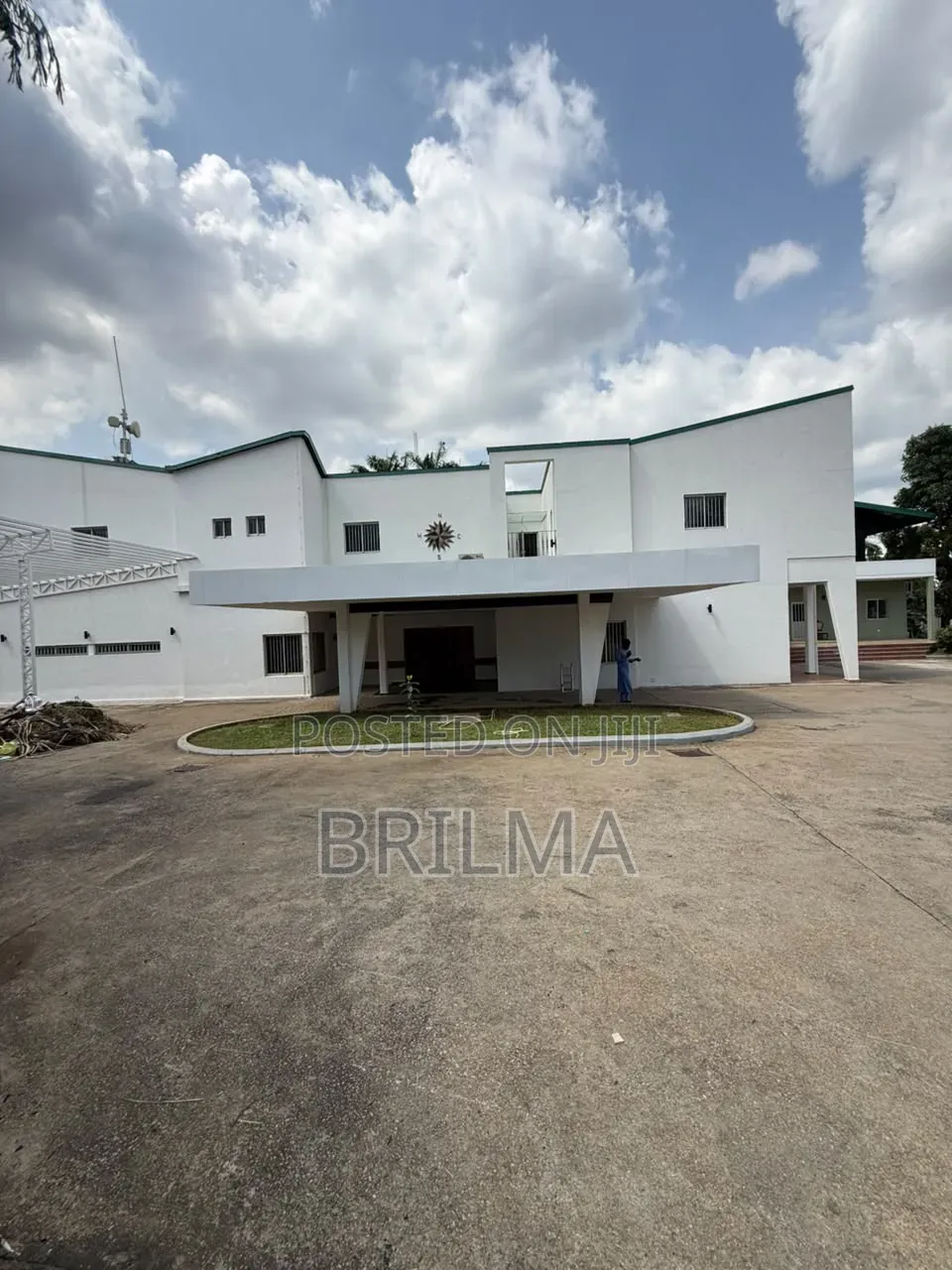 10bdrm Duplex in Maitama for sale in Maitama