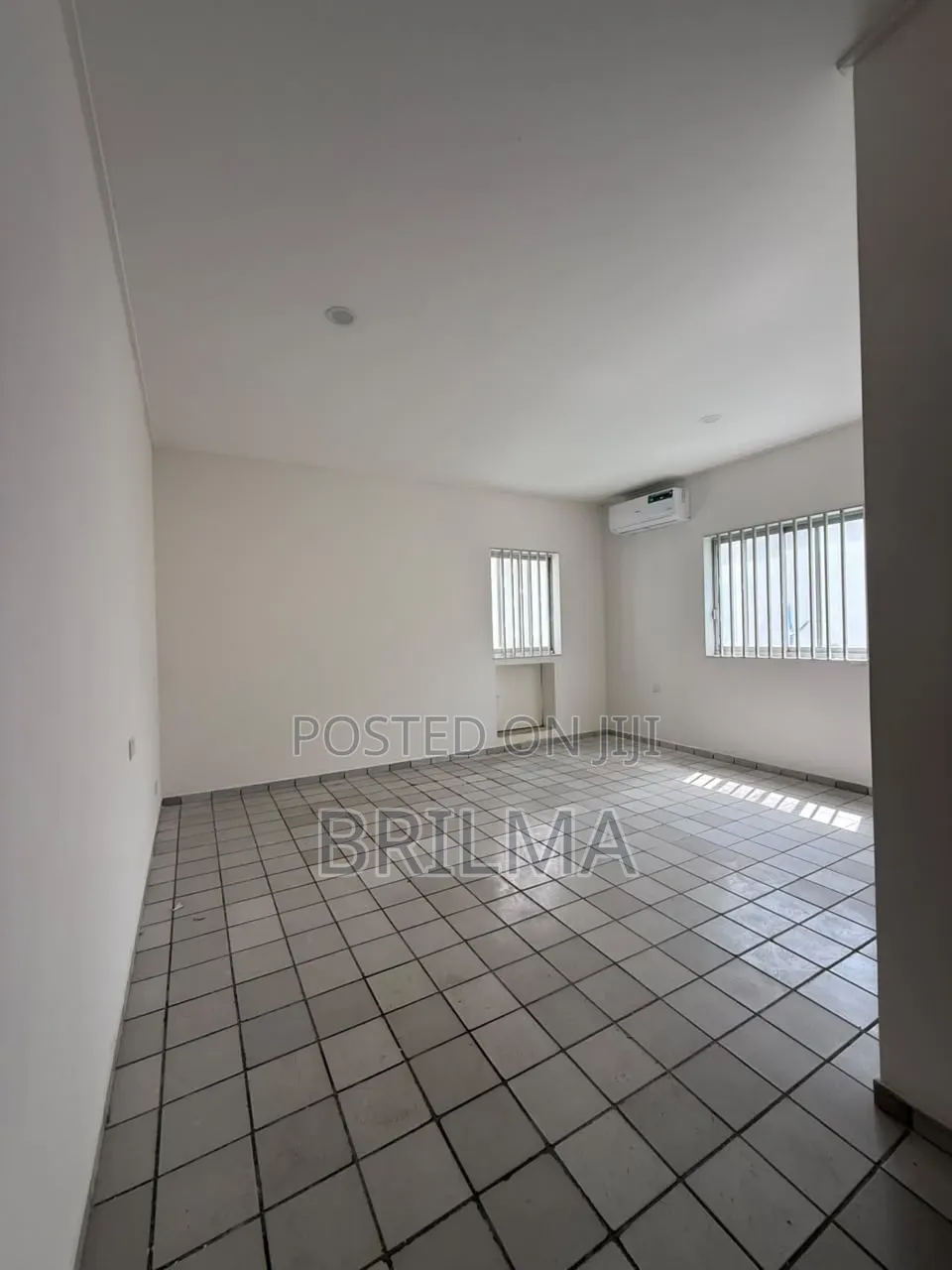 10bdrm Duplex in Maitama for sale in Maitama