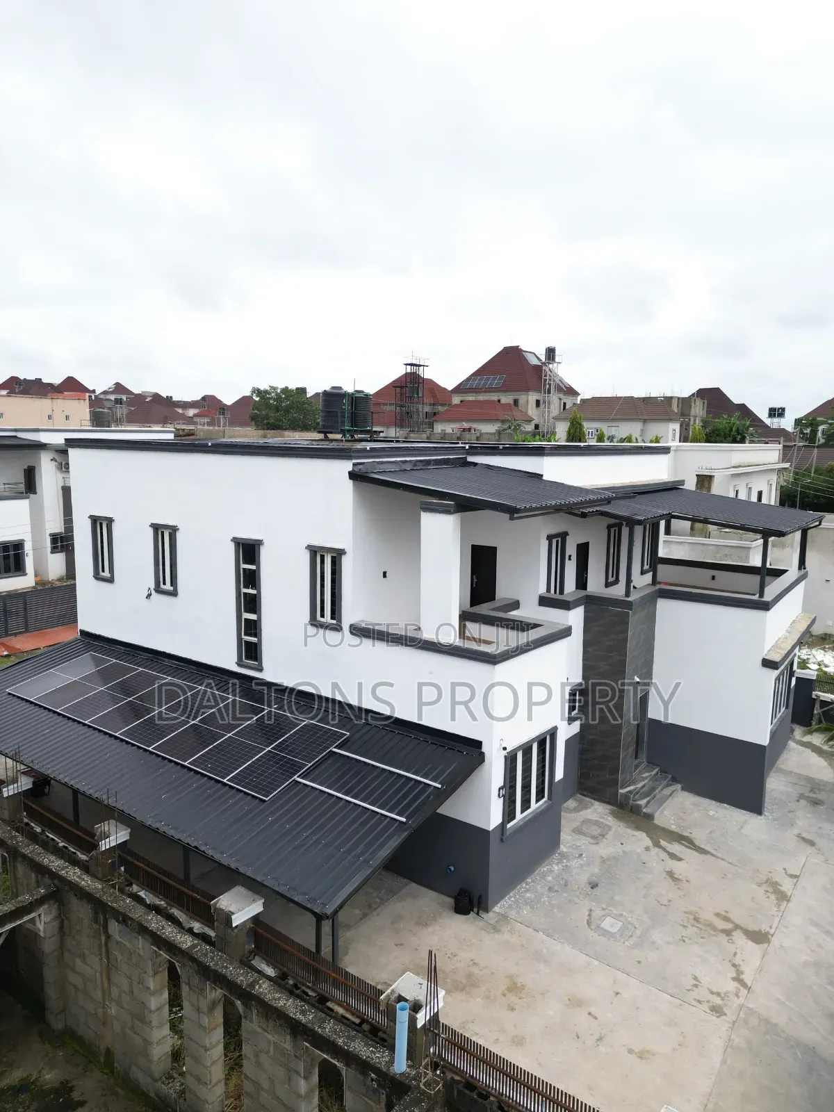 Furnished 5bdrm Duplex in Ville, Sabon Lugbe for sale in Sabon Lugbe