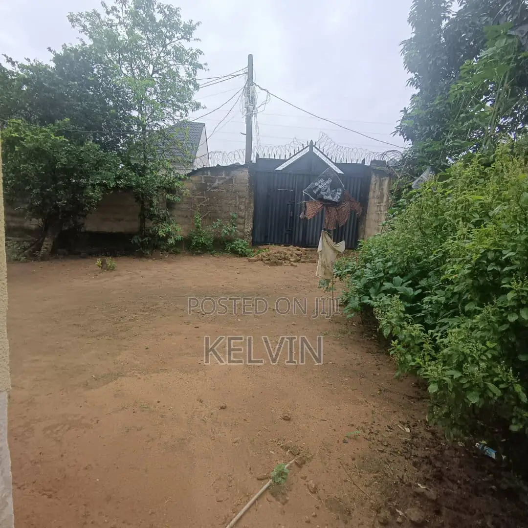Furnished 4bdrm Bungalow in Mbaji Close, Osisioma Ngwa for sale in Osisioma Ngwa
