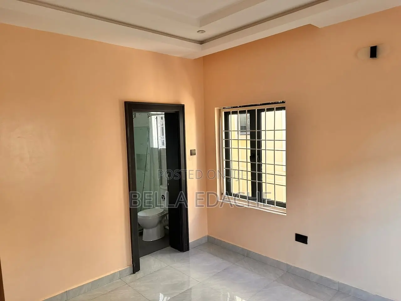 4bdrm Duplex in Apo District for sale in Apo District