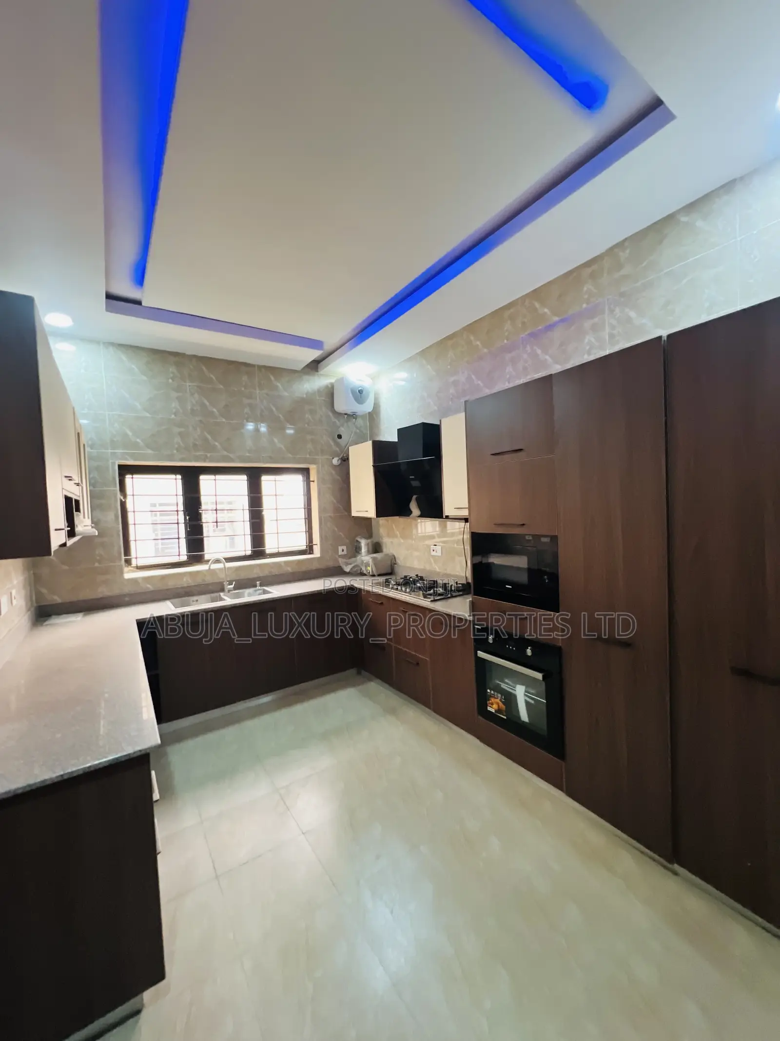 Furnished 20bdrm Block of Flats in Jahi Gilmore for sale in Jahi