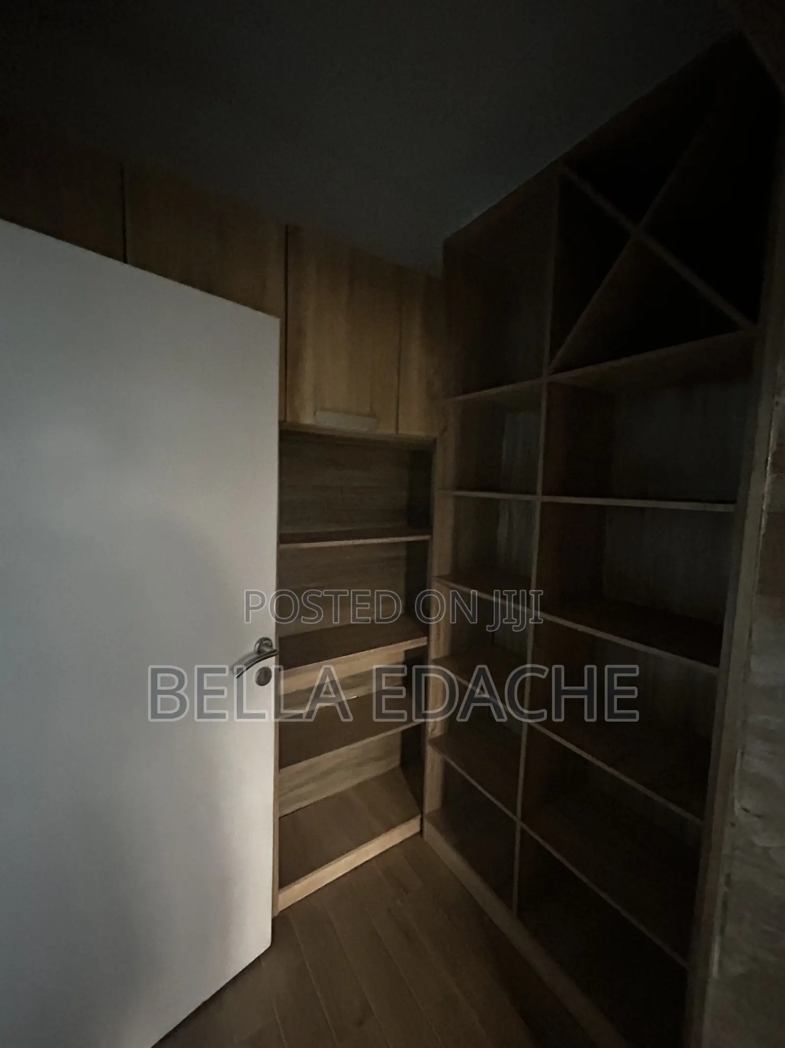 5bdrm Duplex in Jahi for sale in Jahi