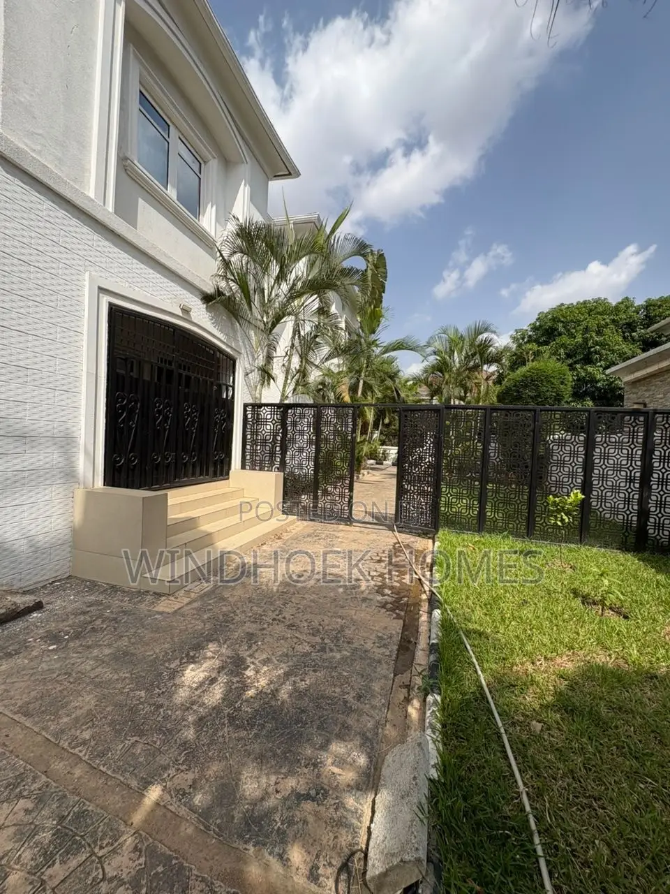 6bdrm Duplex in Kings Park Estate, Kiami for sale in Kiami