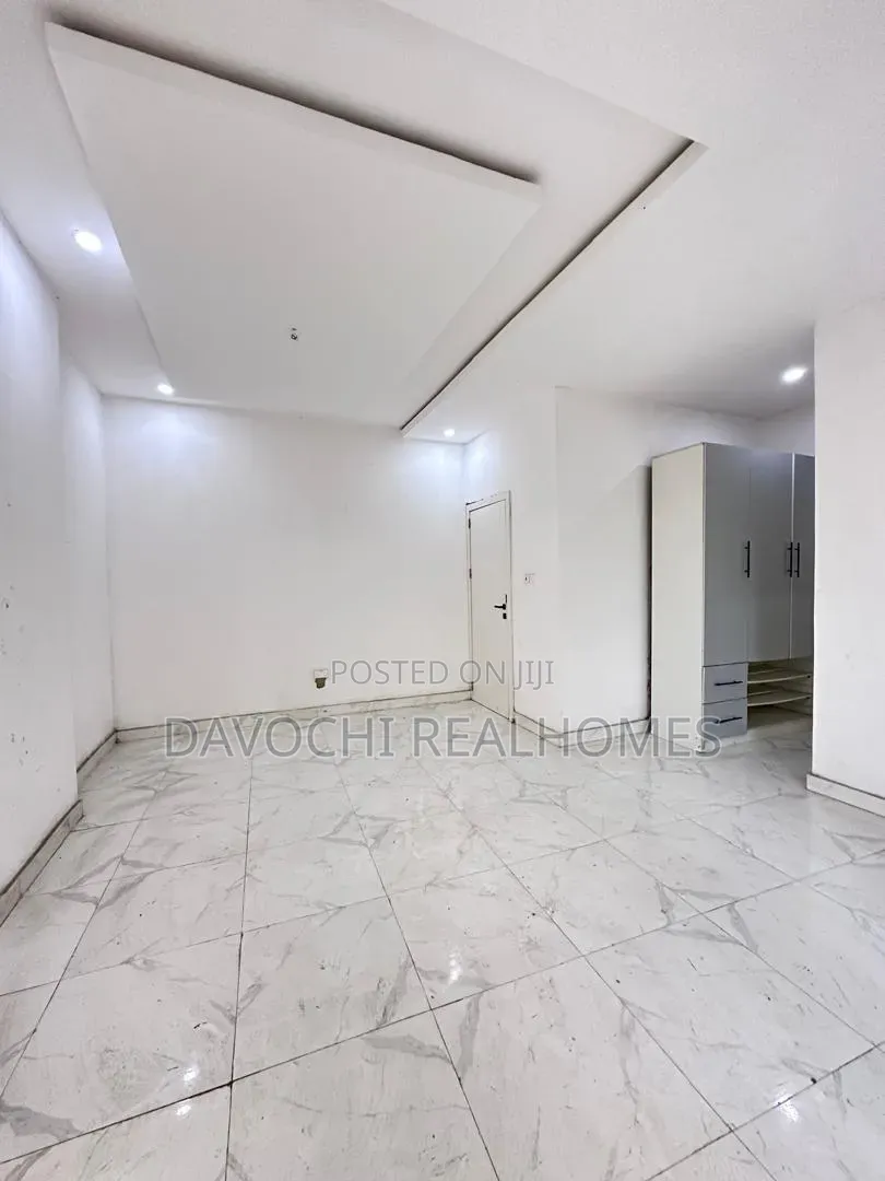 4bdrm Duplex in Lekki Expressway for sale in Lekki Expressway