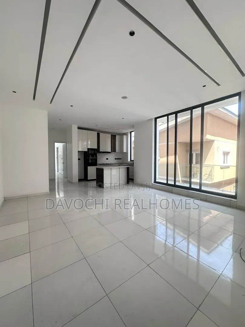 2bdrm Apartment in Victoria Island Extension for sale in Victoria Island Extension