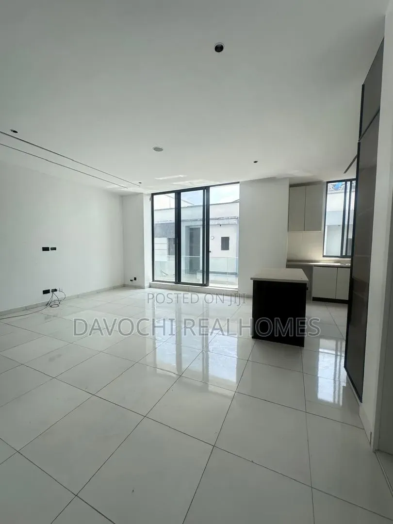 2bdrm Apartment in Victoria Island Extension for sale in Victoria Island Extension