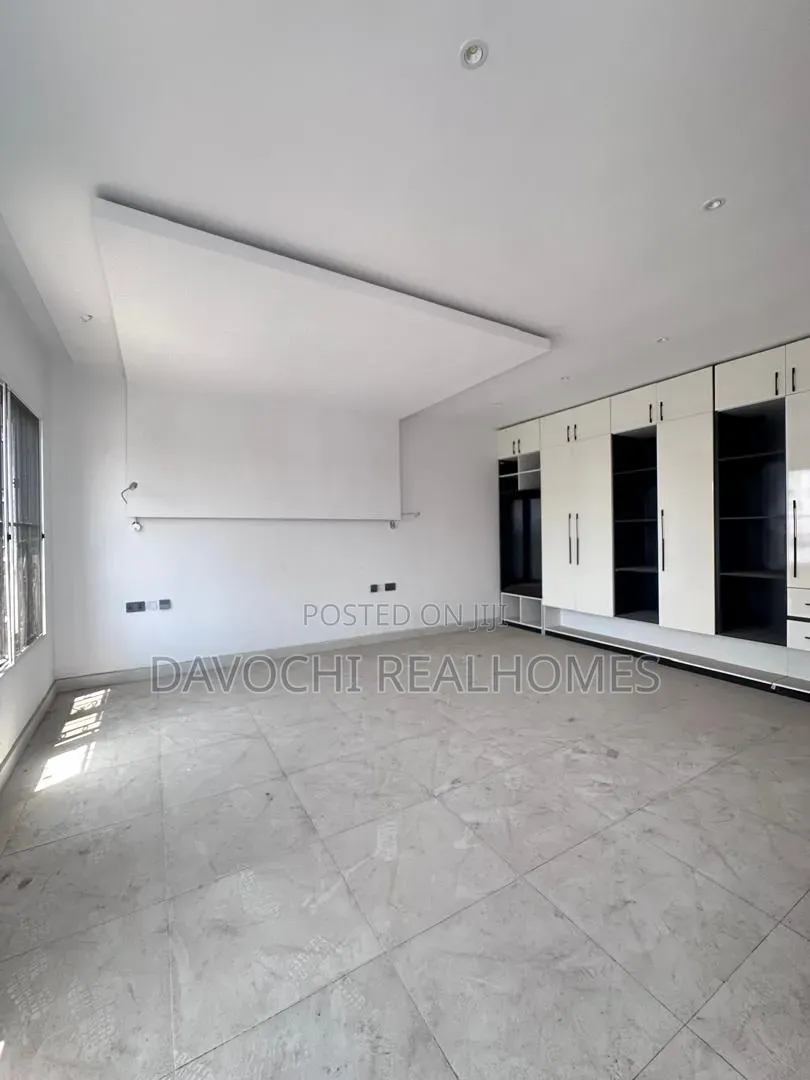 4bdrm Maisonette in Victoria Island Extension for sale in Victoria Island Extension