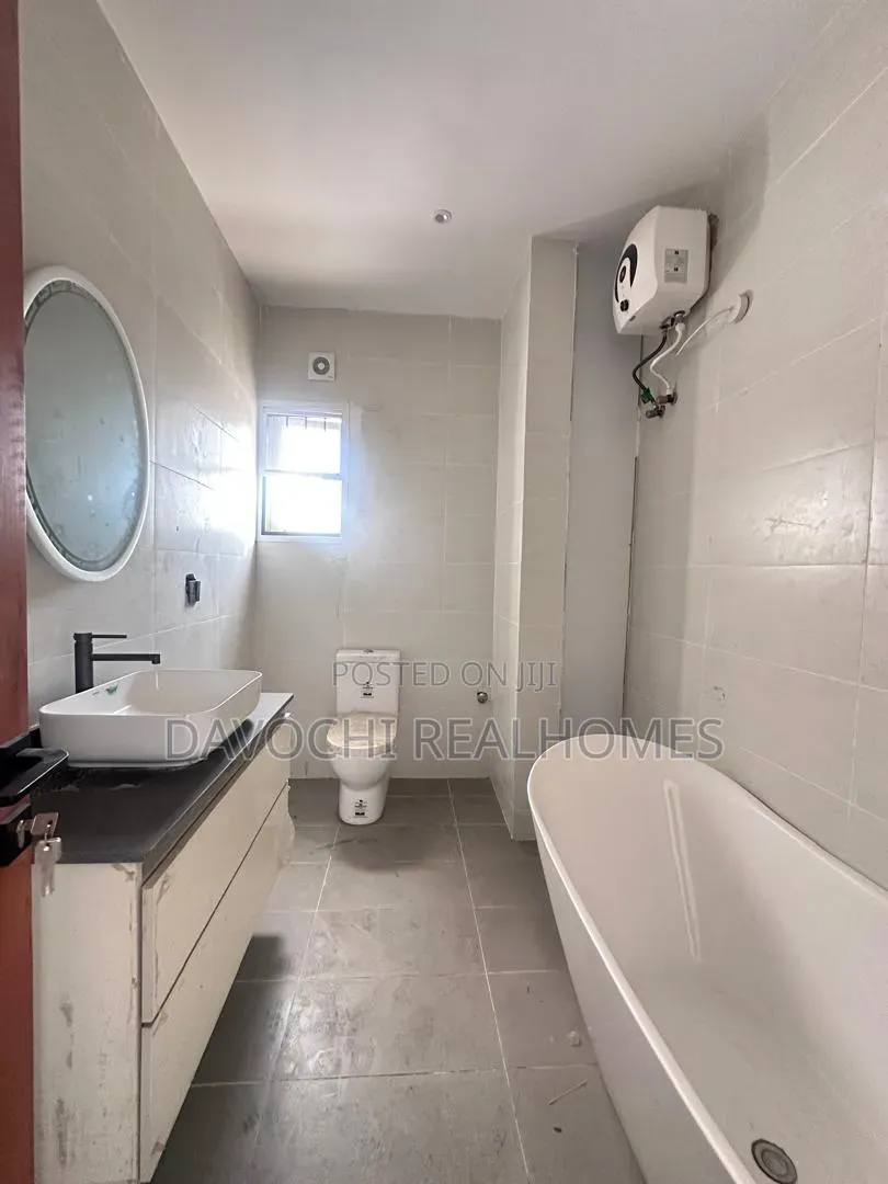 4bdrm Maisonette in Victoria Island Extension for sale in Victoria Island Extension