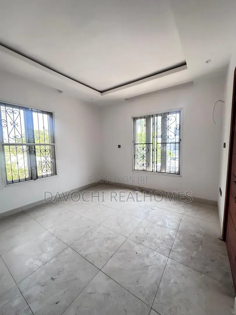 4bdrm Maisonette in Victoria Island Extension for sale in Victoria Island Extension