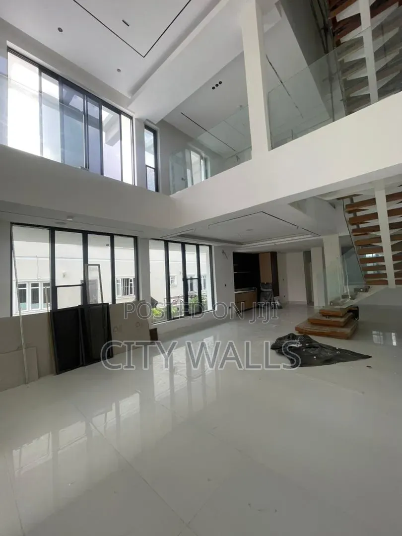 6bdrm Duplex in Ikate for sale in Ikate