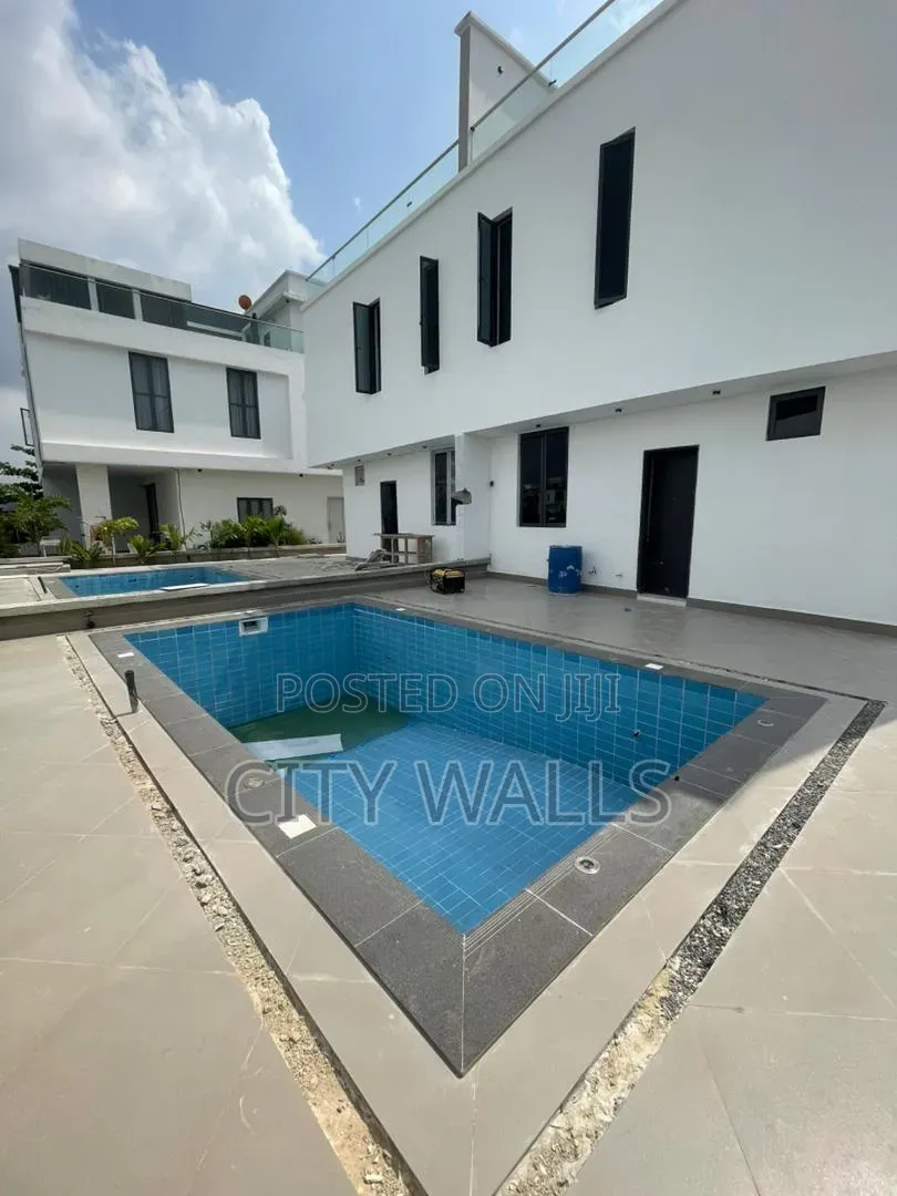 6bdrm Duplex in Ikate for sale in Ikate