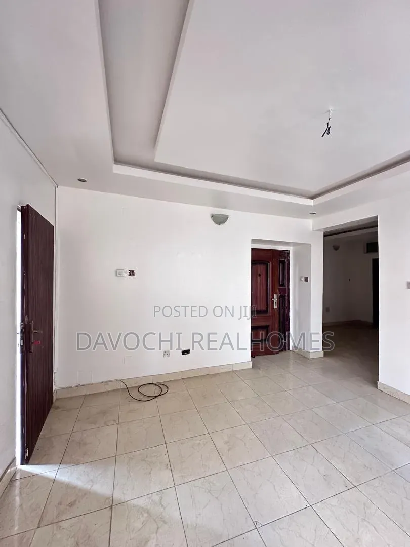 3bdrm Apartment in Ikota for sale in Ikota