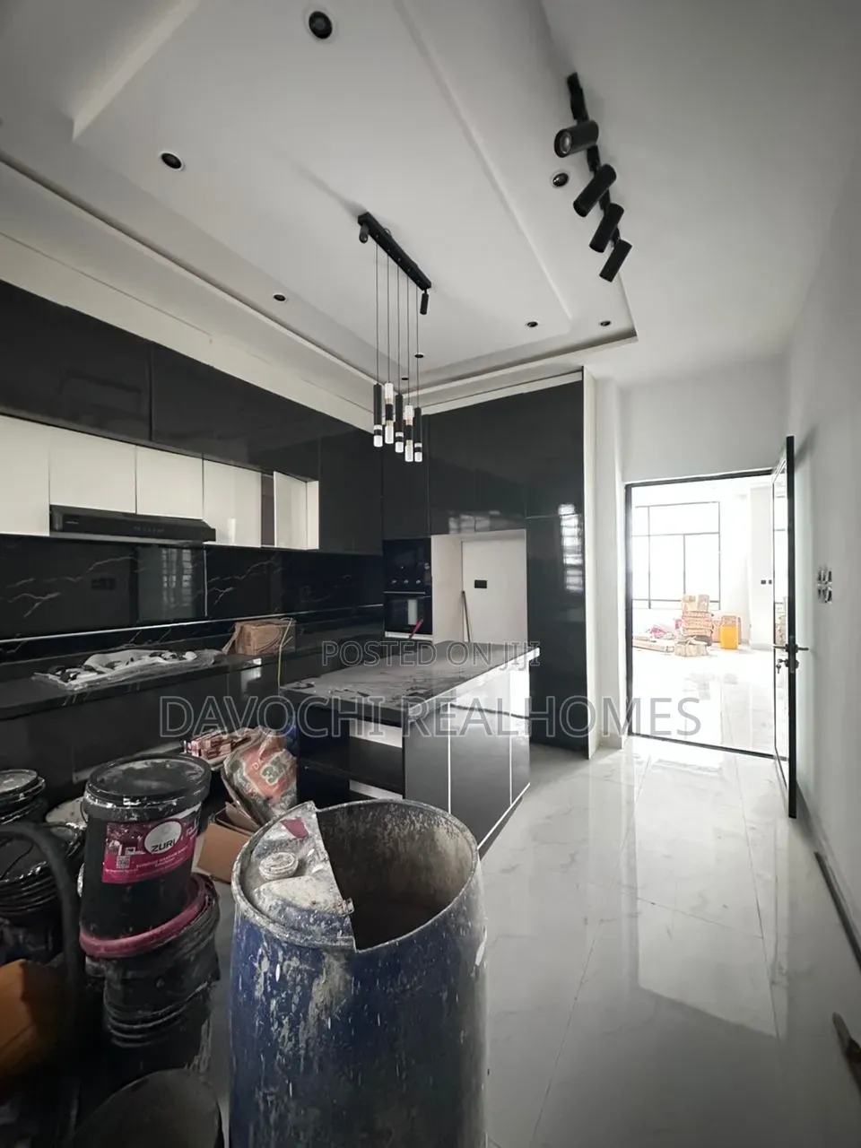 5bdrm Duplex in Off Lekki-Epe Expressway for sale in Off Lekki-Epe Expressway