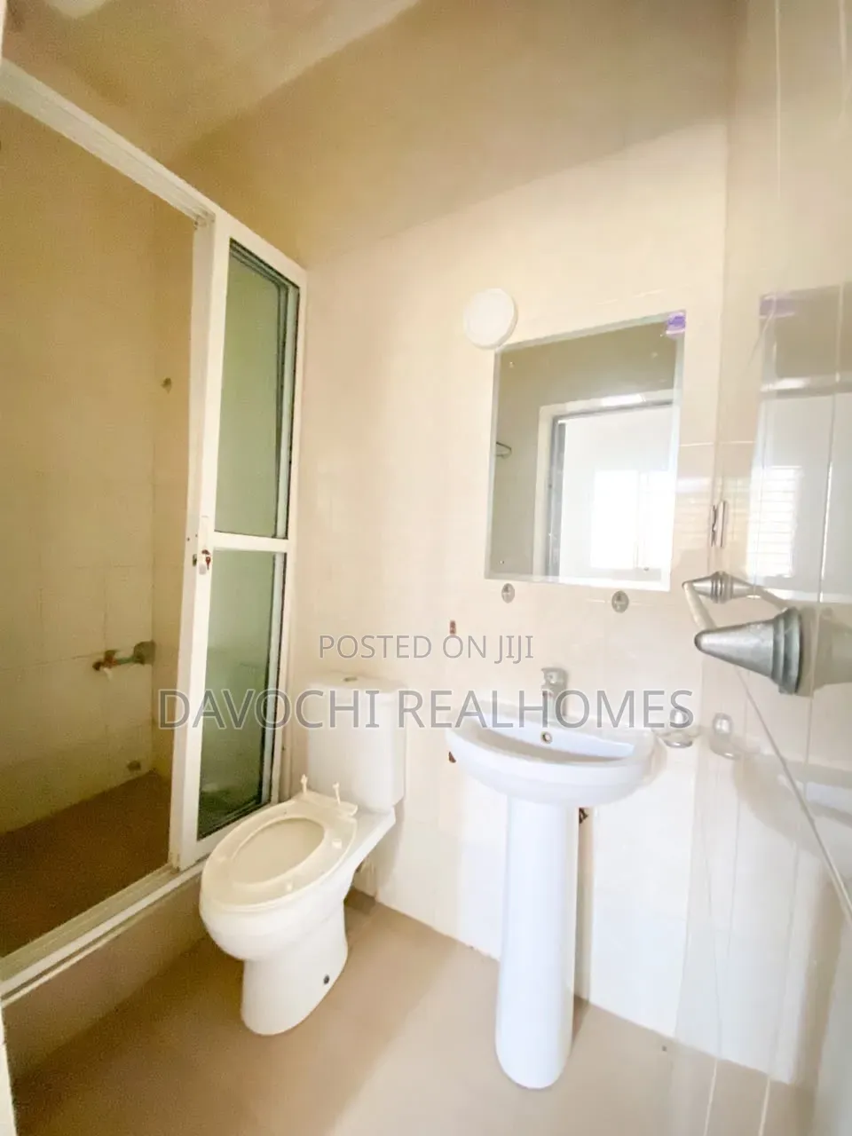 2bdrm Apartment in Ikota for sale in Ikota