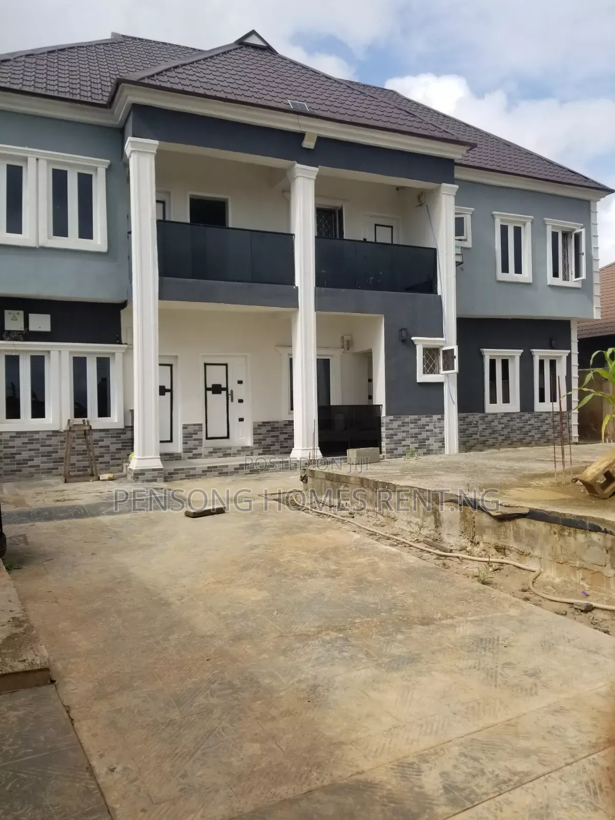 2bdrm Block of Flats in Makogi Magboro, Obafemi-Owode for sale in Obafemi-Owode