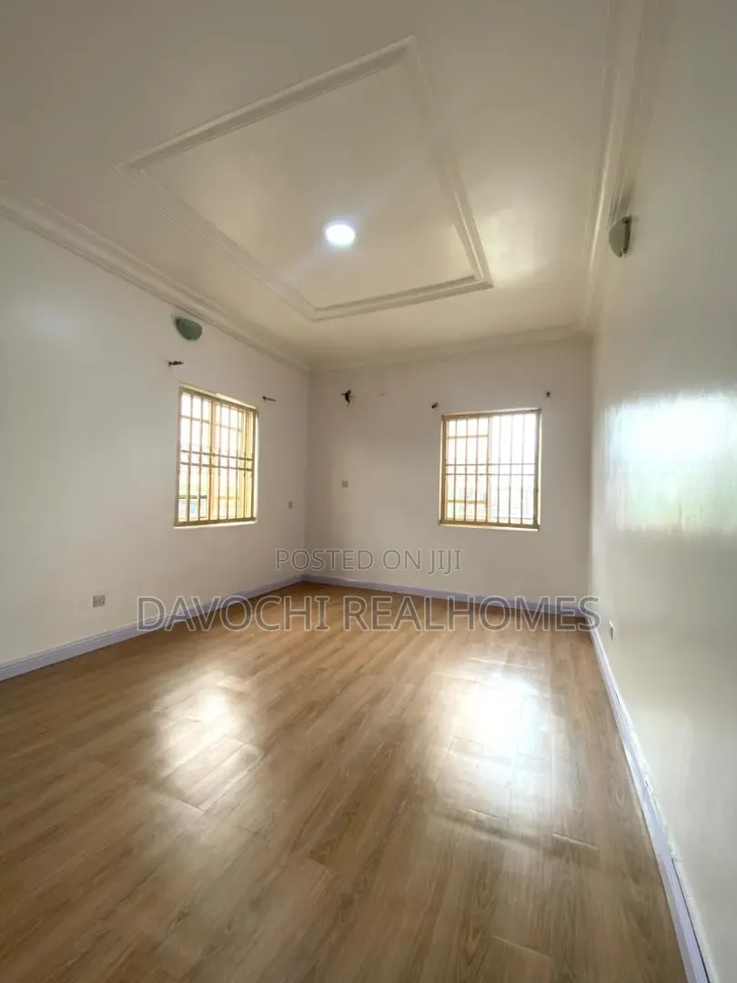 2bdrm Apartment in Lekki Phase 1 for rent in Lekki Phase 1