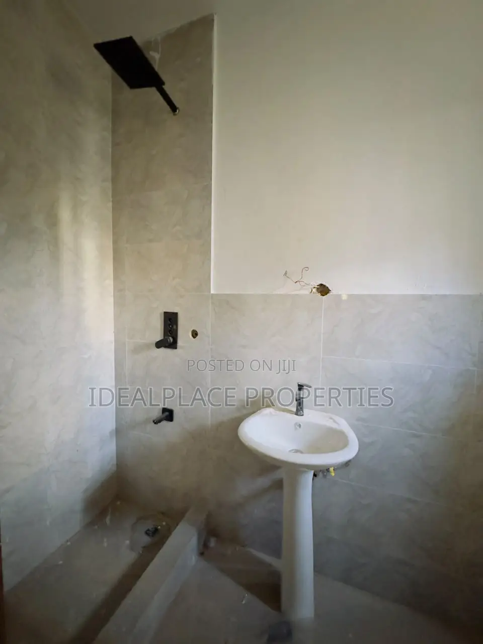 3bdrm Apartment in Ikeja GRA for sale in Ikeja GRA