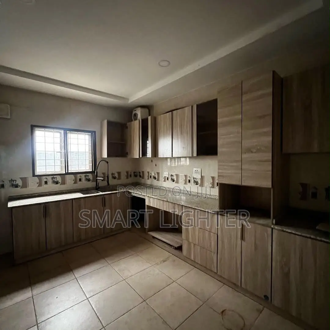 4bdrm Townhouse/Terrace in Jahi for sale in Jahi
