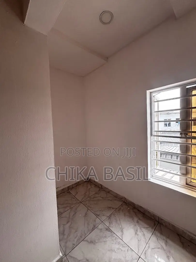 4bdrm Shared Apartment in Ikota for rent in Ikota