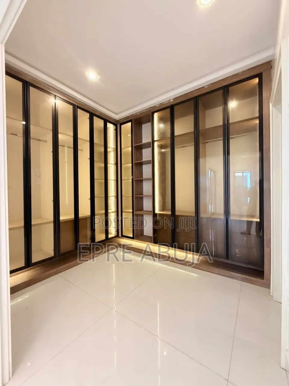 4bdrm Duplex in Utako for sale in Utako