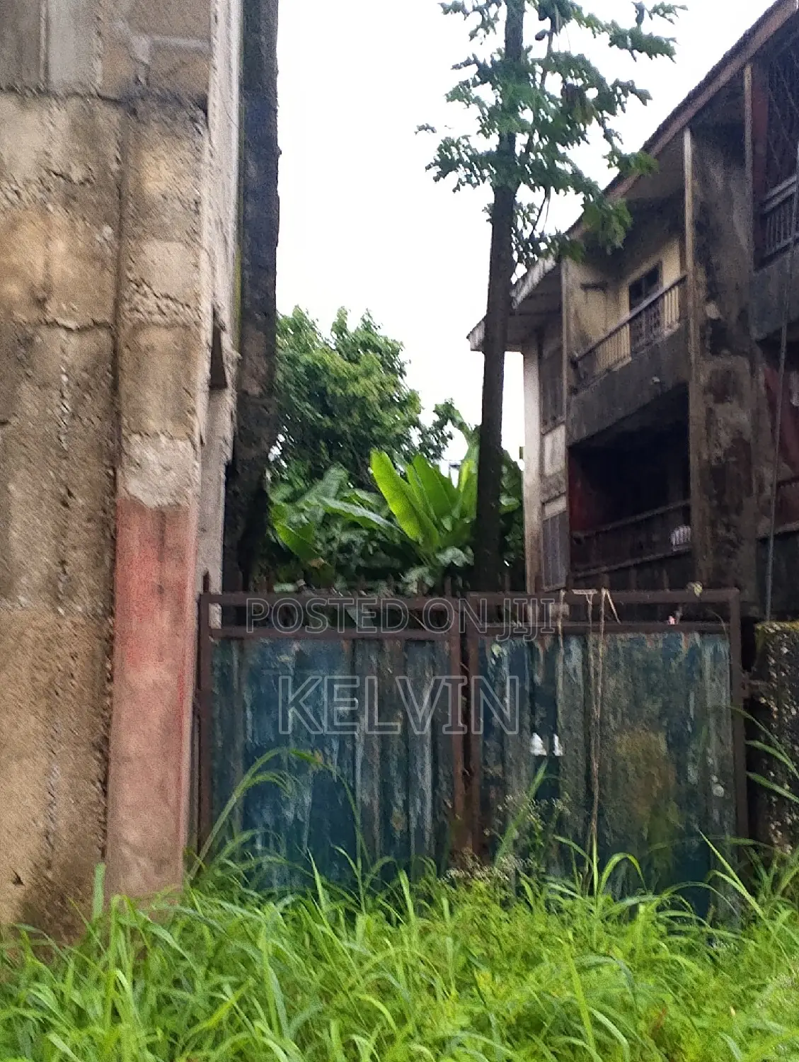 11bdrm House in Obiano Close, Aba South for sale in Aba South