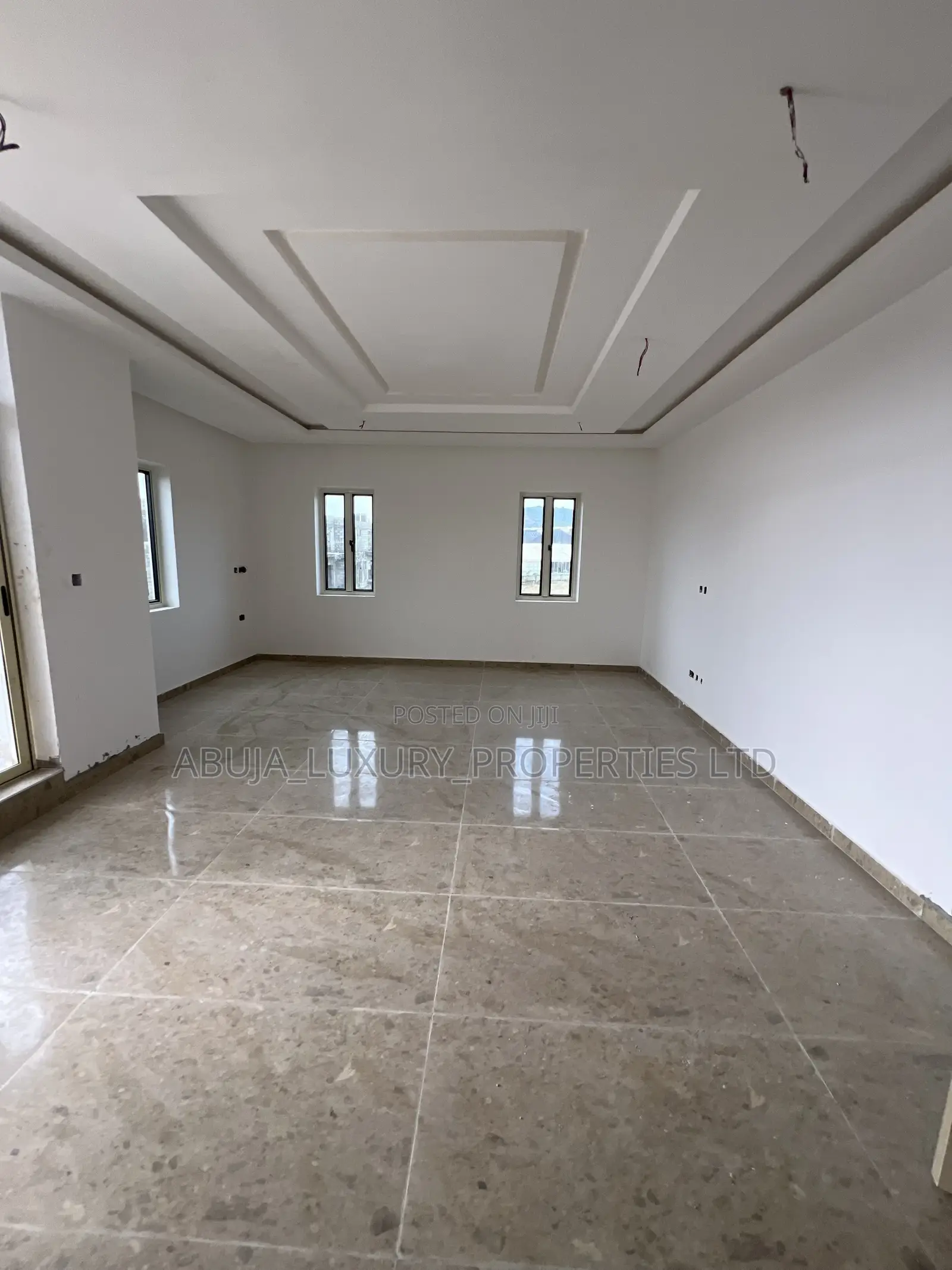 5bdrm Duplex in Jahi Gilmore for sale in Jahi