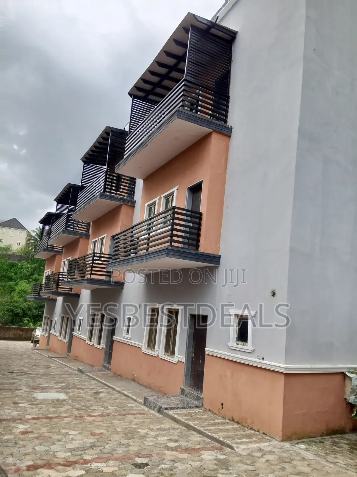 Furnished 4bdrm Townhouse / Terrace in Apo Resettlement for rent in Apo District
