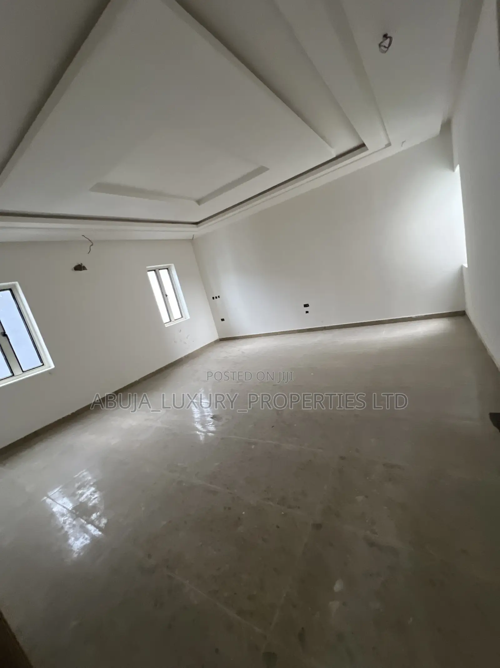 5bdrm Duplex in Jahi Gilmore for sale in Jahi