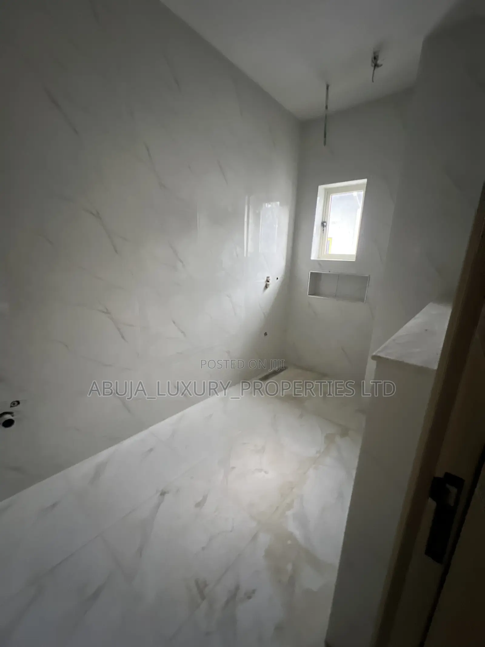5bdrm Duplex in Jahi Gilmore for sale in Jahi