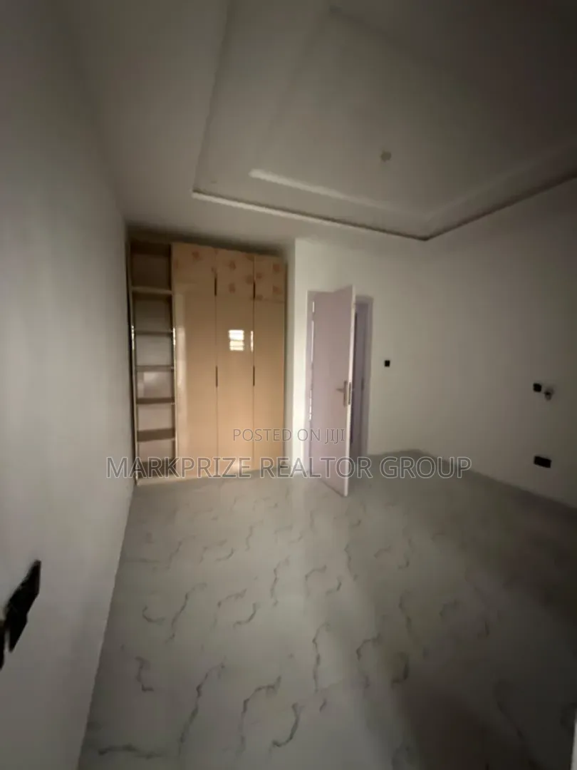 4bdrm Duplex in Vgc Lekki Lagos for sale in Lekki Expressway
