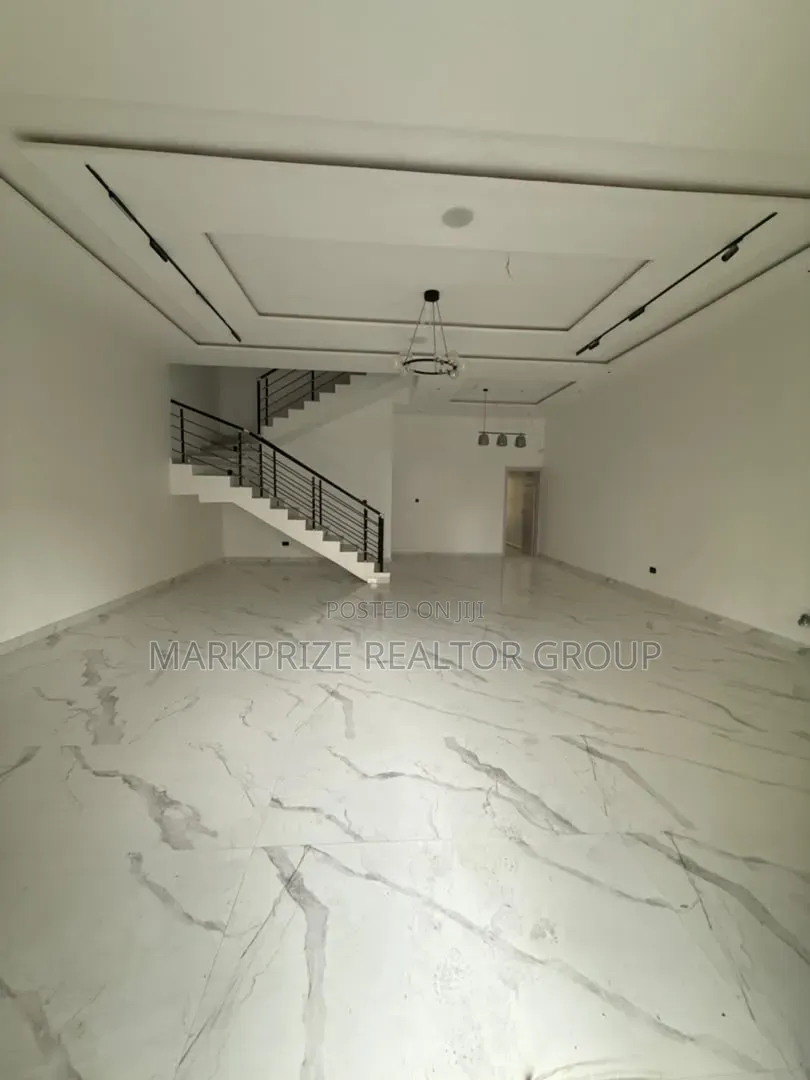 4bdrm Duplex in Vgc Lekki Lagos for sale in Lekki Expressway