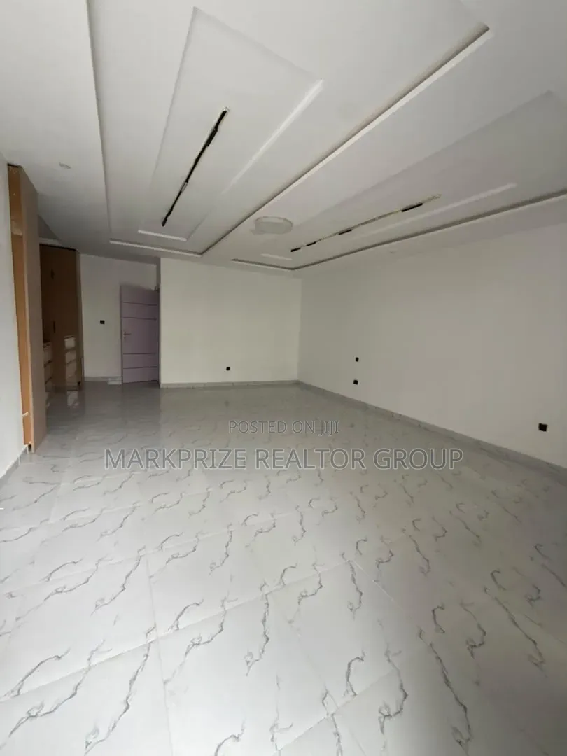4bdrm Duplex in Vgc Lekki Lagos for sale in Lekki Expressway