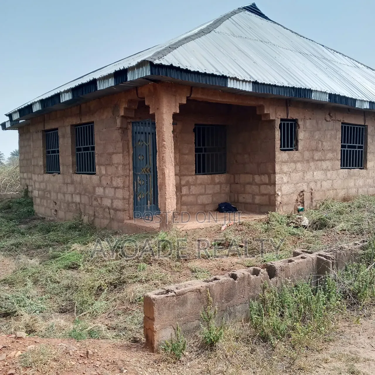 4bdrm Bungalow in Oke-Abata, Ilora for sale in Ilora