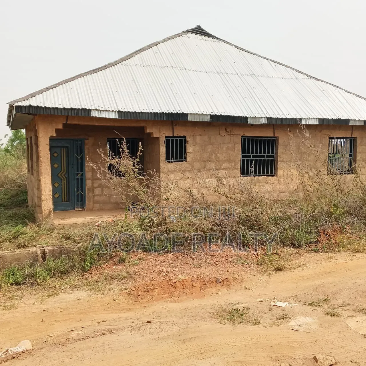 4bdrm Bungalow in Oke-Abata, Ilora for sale in Ilora