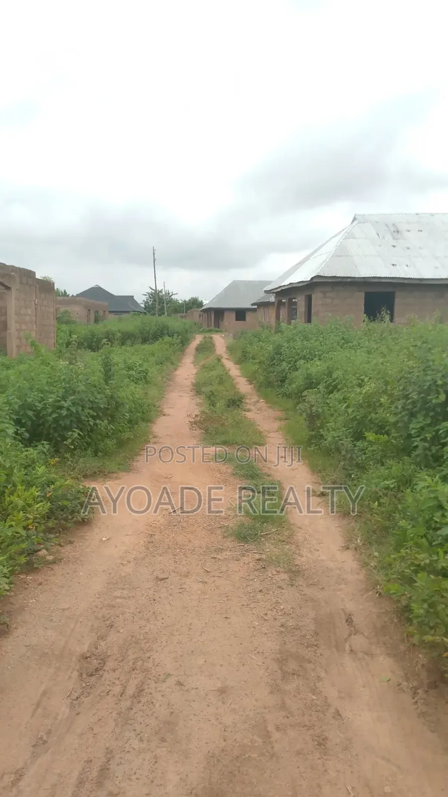 4bdrm Bungalow in Oke-Abata, Ilora for sale in Ilora