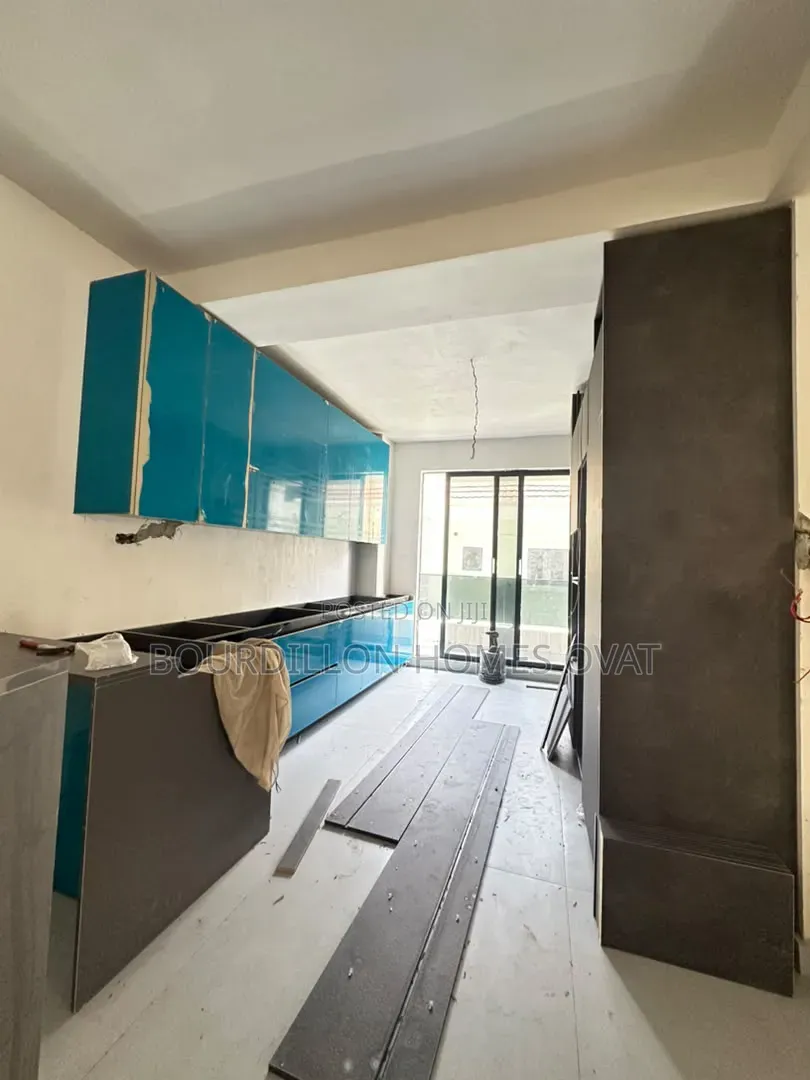 2bdrm Apartment in Lekki Phase 1 for sale in Lekki Phase 1