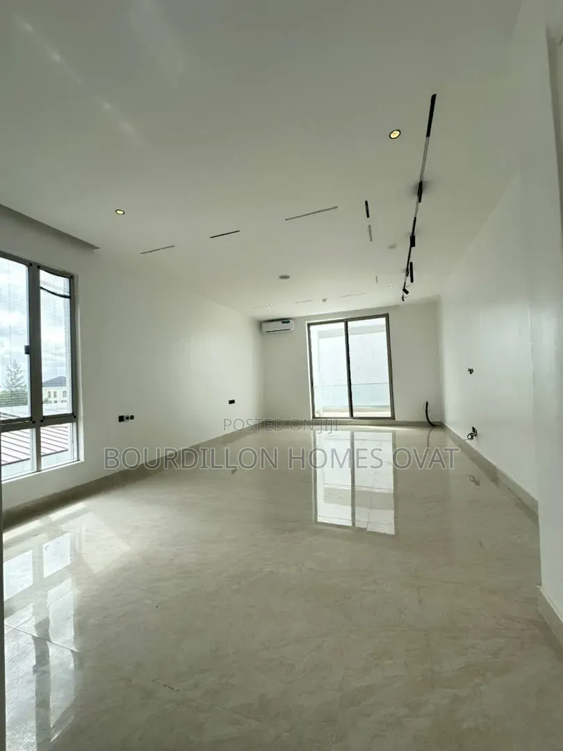 6bdrm Duplex in Banana Island Ikoyi for sale in Banana Island