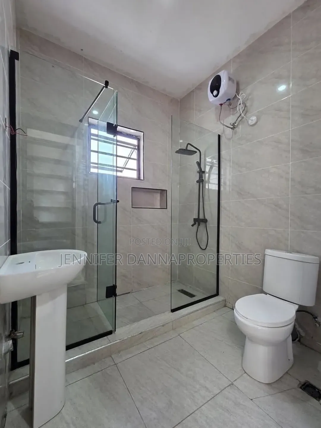 4bdrm Duplex in Lekki Phase 2 for sale in Lekki Phase 2