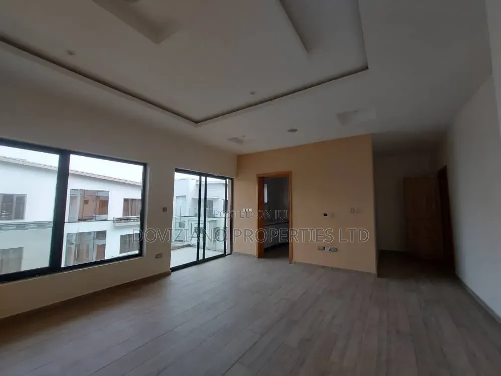 4bdrm Duplex in Banana Island for rent in Banana Island