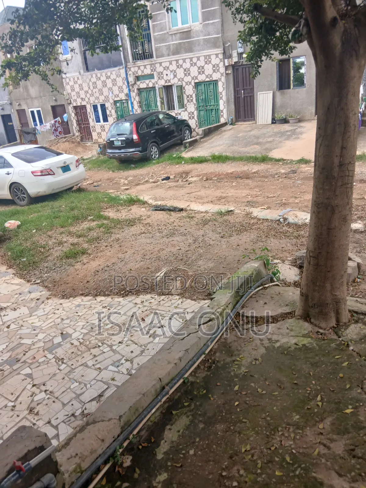 3 Bedroom Flat Downstairs in Central Business District