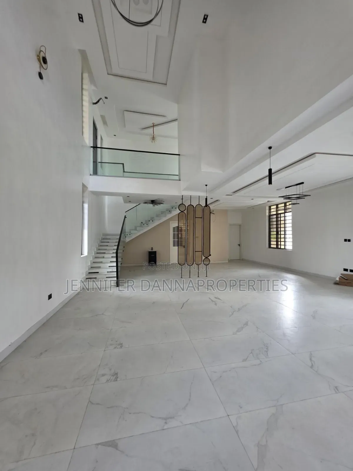 5bdrm Duplex in Sangotedo for sale in Sangotedo
