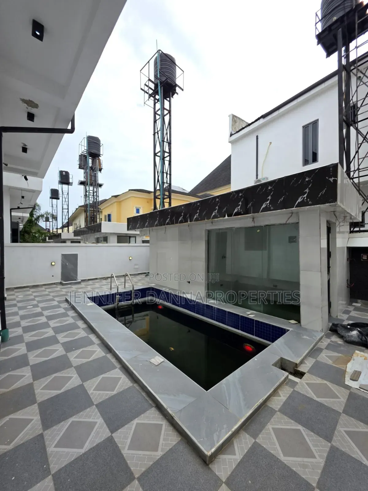 5bdrm Duplex in Sangotedo for sale in Sangotedo