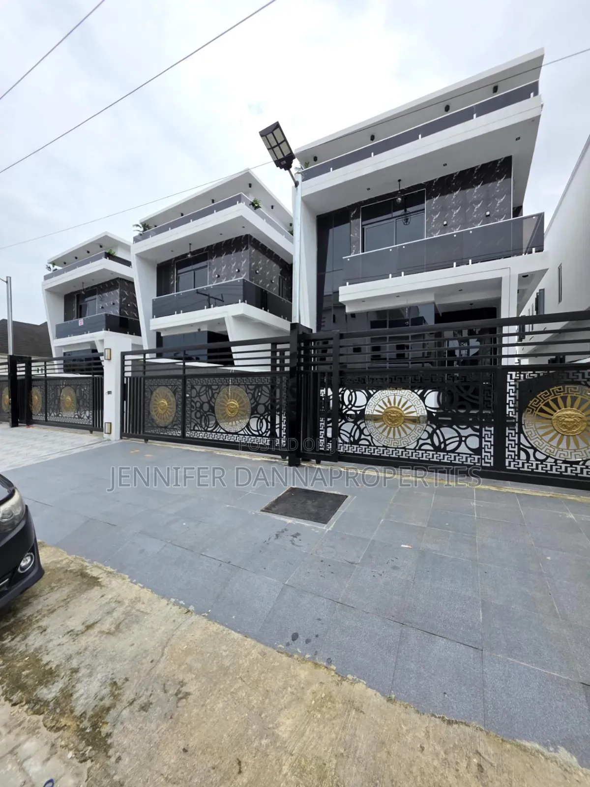 5bdrm Duplex in Sangotedo for sale in Sangotedo