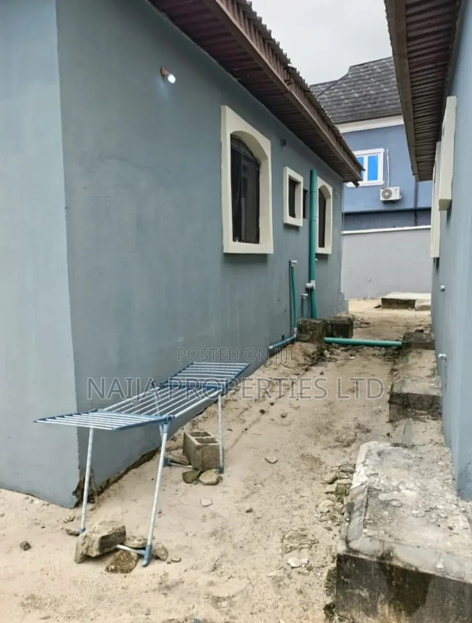 3bdrm Bungalow in Awoyaya for sale in Awoyaya